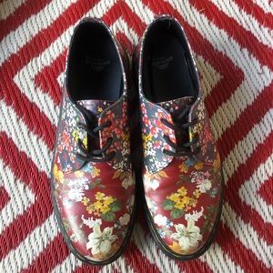 Dr. Martens Floral Oxfords (size 10)
